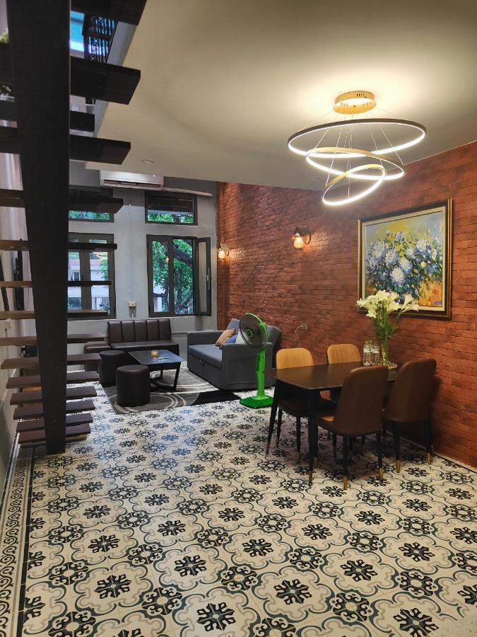 Boulevard Rollandes House Apartment Hanoi