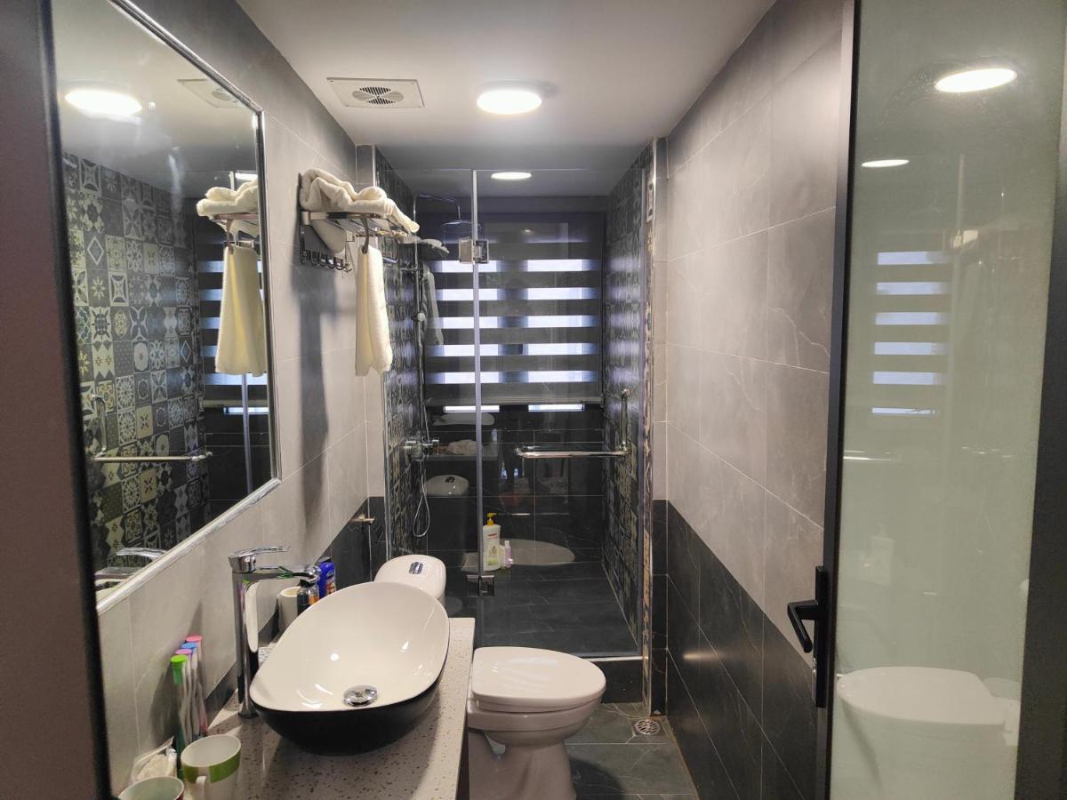 Boulevard Rollandes House Apartment